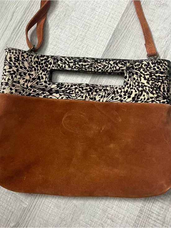 By ANTHROPOLOGIE Tara Textured Clutch Leather Suede Crossbody in Brown - Picture 6 of 14